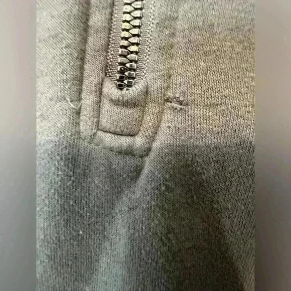 Women’s 3/4 zip sweatshirt it’s a blue/gray color. Women’s size medium. - Picture 2 of 7